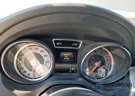 2015 Mercedes-Benz Cla 250 z USA, uszkodzony, nr VIN WDDSJ4EB0FN232753